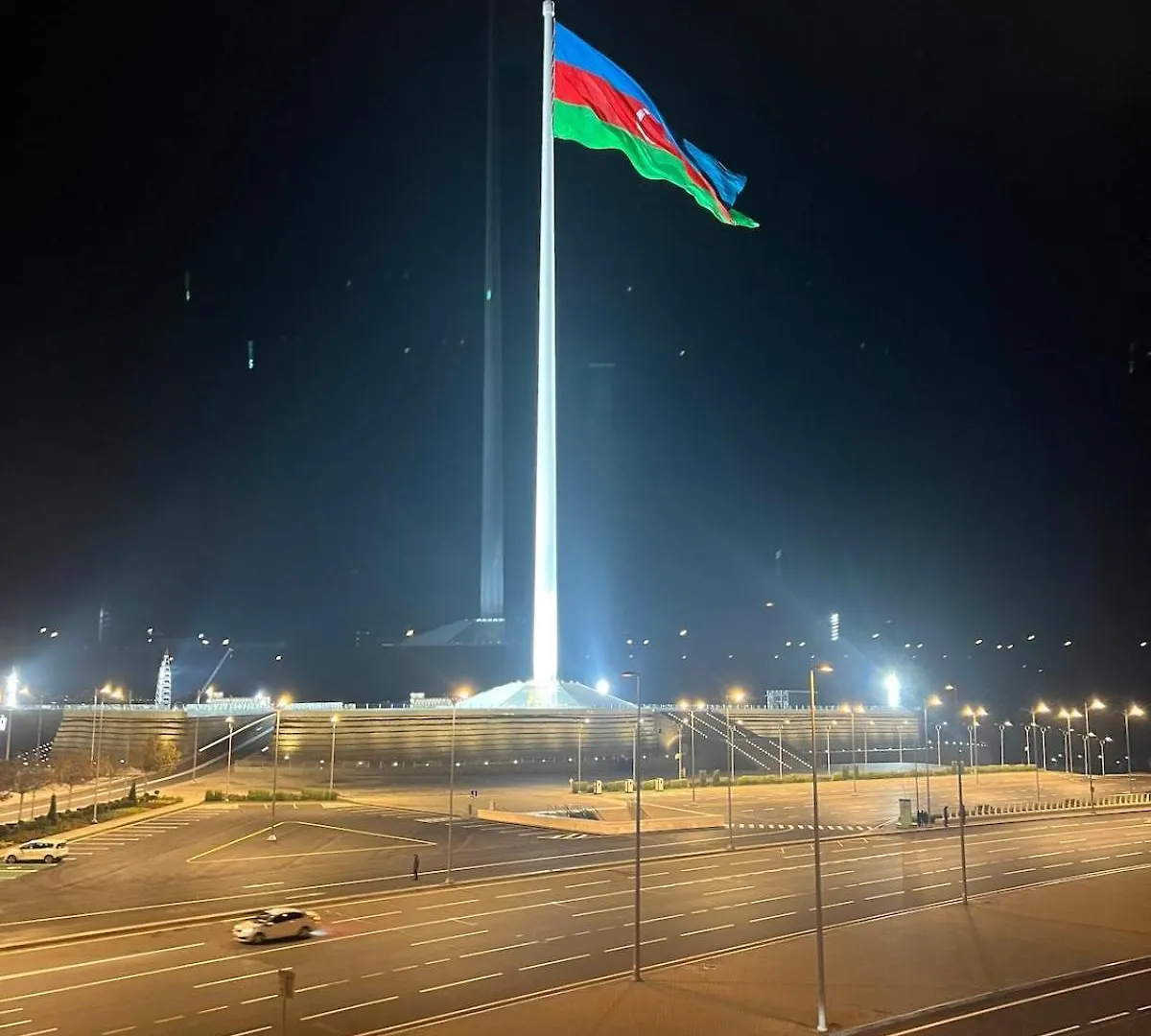 The National Flag Square Apartment Μπακού